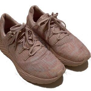 7 / NOBULL Women's Sneakers in Pink